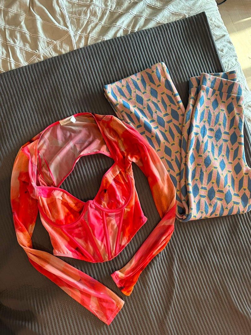 Bundle clothes (Category: Sets or Coordinates) located in Taguig. Submitted by anisa_sac (Listing ID 1449831968, Image 1). Description: S-M top Glassons S-M bottom ZARA.