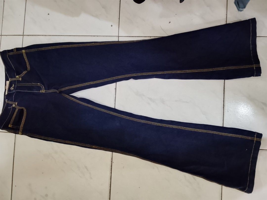 Burberry Dark Wash Flare Jeans (Category: Jeans) located in Manila. Submitted by joseph_thrift (Listing ID 1449785246, Image 2). Description: - Burberry dark wash flare jeans - Classic design with signature plaid lining - Made in China - Cotton blend with spandex for stretch - A great addition to your wardrobe.
