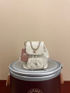 (Category: ) located in . Submitted by emishouseofluxe (Listing ID 1449807786, Image 1). Description: .