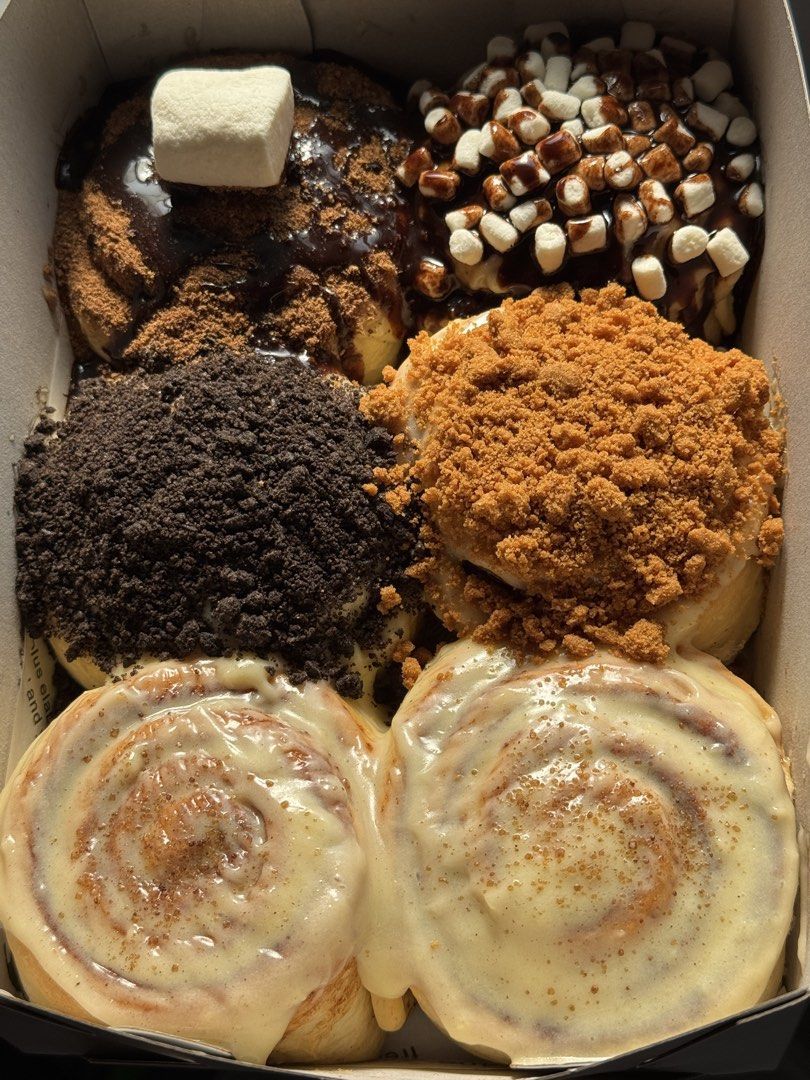 Cinnamon rolls with cream cheese frosting (Category: Homemade Bakes) located in Manila. Submitted by chinnamon_mnl (Listing ID 1397448047, Image 3). Description: Freshly Baked Cinnamon Rolls Tita friendly - hindi masyado matamis 😉 You can also message our FB page (Chinnamon) to order 💛 Pre-order and delivery available. 📍Sampaloc, Manila..
