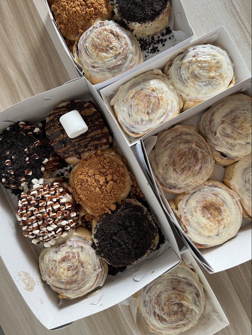 Cinnamon rolls with cream cheese frosting (Category: Homemade Bakes) located in Manila. Submitted by chinnamon_mnl (Listing ID 1397448047, Image 2). Description: Freshly Baked Cinnamon Rolls Tita friendly - hindi masyado matamis 😉 You can also message our FB page (Chinnamon) to order 💛 Pre-order and delivery available. 📍Sampaloc, Manila..