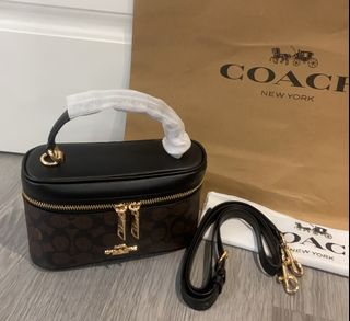 (Category: ) located in . Submitted by angkukuehshopleh (Listing ID 1449807648, Image 1). Description: .