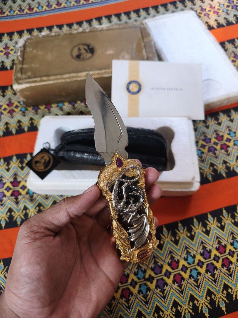 COLLECTIBLE KNIFE (Category: Knives & Chopping Boards) located in Baliuag. Submitted by abante.outdoor (Listing ID 1449815482, Image 1). Description: Franklin Mint "Dragon Power" collector's folding knife designed by fantasy artist Michael Whelan.