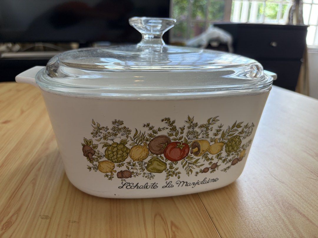CorningWare Casserole Dish with Glass Lid - Vegetable Pattern