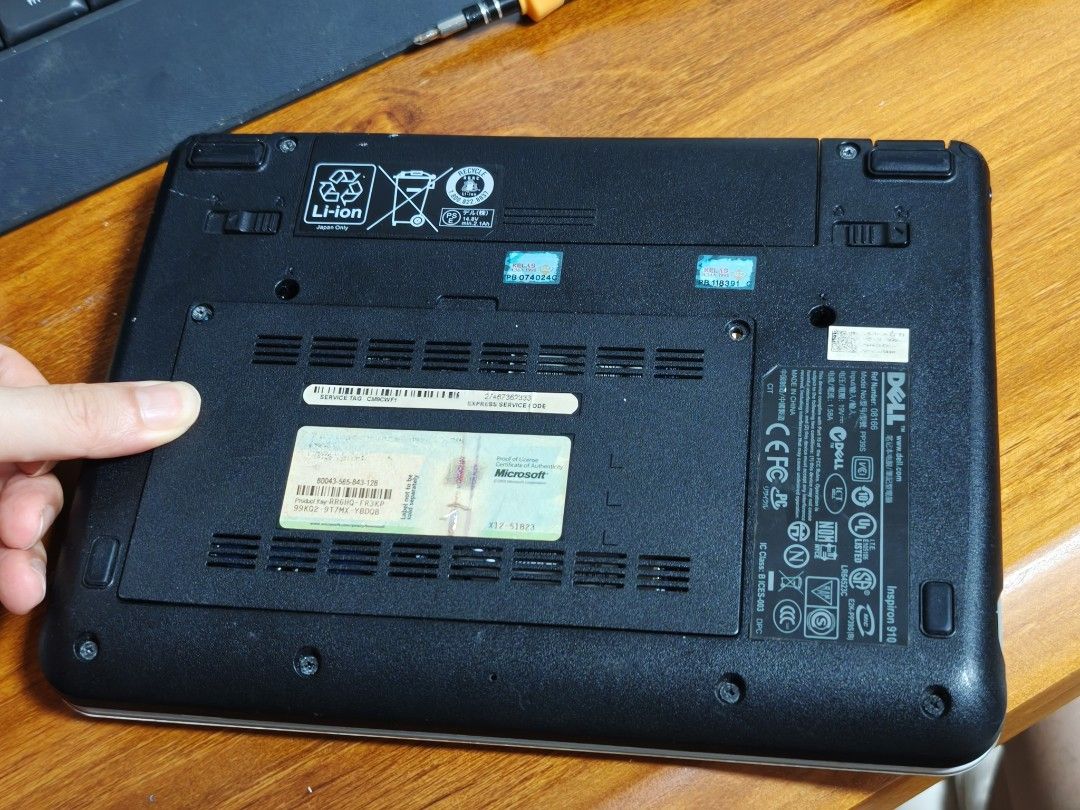 Dell Inspiron 910 Mini Laptop510210224769607682