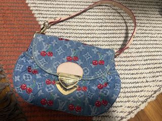 (Category: ) located in . Submitted by hottymiila18622 (Listing ID 1449755625, Image 1). Description: .