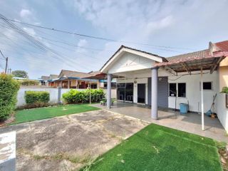 (Category: ) located in . Submitted by mudah1042778 (Listing ID 1449725459, Image 1). Description: .