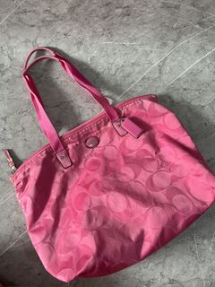 (Kategori: ) berada di . Dikirim oleh vi.bagsss (ID iklan 1449882109, Gambar 1). Deskripsi: .