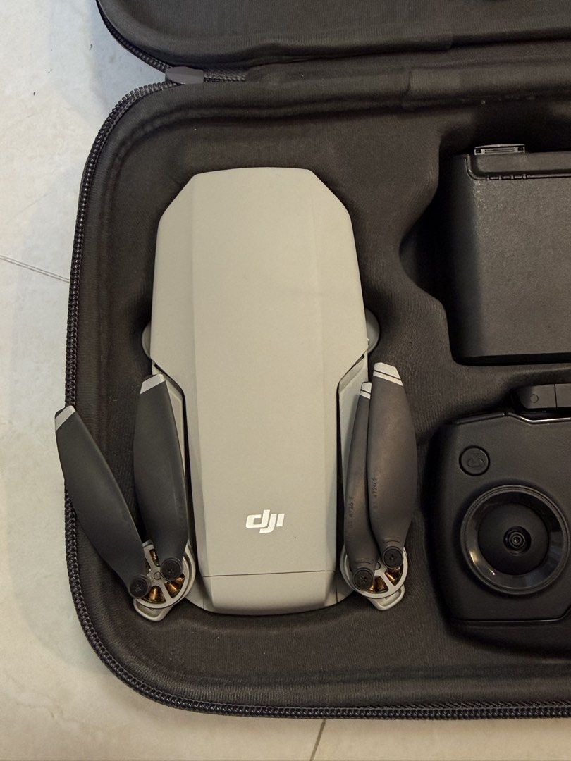 DJI MAVIC MINI (Category: Drones) located in Manila. Submitted by pjaguilar436945 (Listing ID 1449775834, Image 2). Description: .