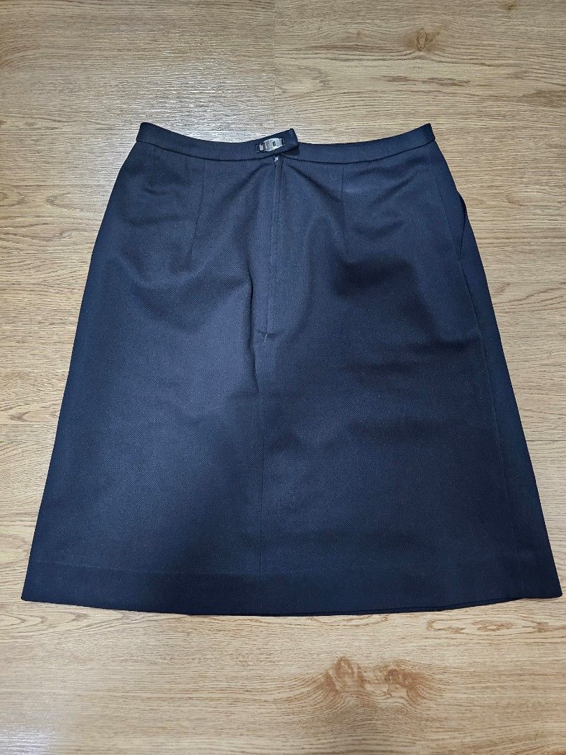 Enjoy Black A-line Midi Skirt (Category: Skirts) located in Manila. Submitted by tunabreads (Listing ID 1449857623, Image 1). Description: - Black midi skirt from Enjoy, A-line cut - No size on tag but can fit S-M - Zip and button closure, missing hook but can be mended or used without hook - Fabric itself has no issues DM if Interested!.