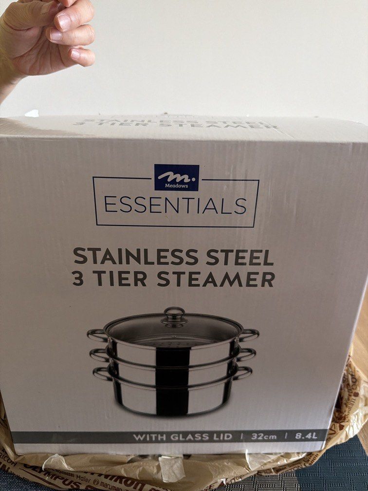 Essentials510129925973626880