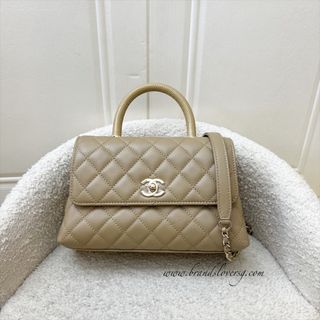 (Category: ) located in . Submitted by brands_lover (Listing ID 1449763686, Image 1). Description: .