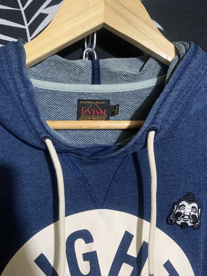 EVISU HOODIE JACKET (Category: Coats, Jackets and Outerwear) located in Mahinog. Submitted by raphyseller (Listing ID 1449795113, Image 2). Description: Size SMALL.