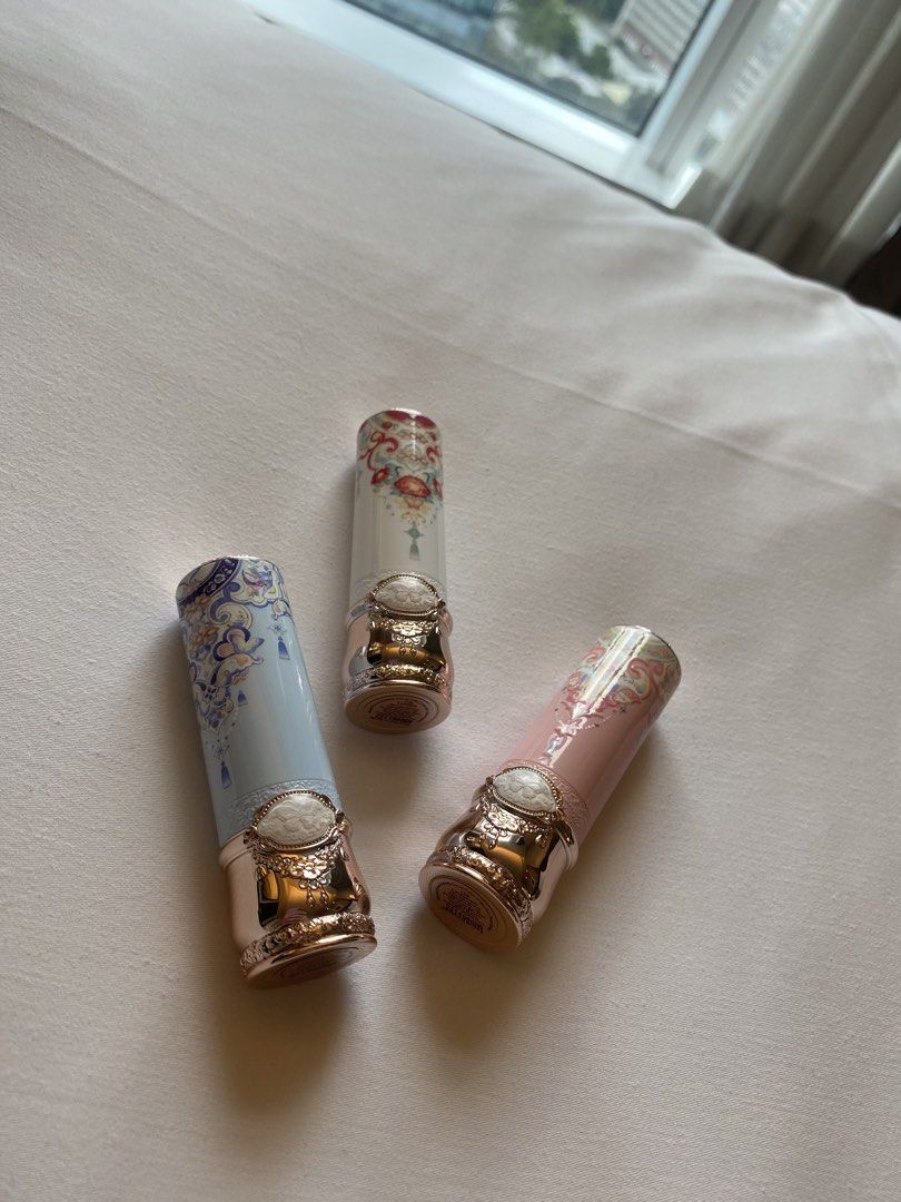 Flower Knows butterfly Cloud collar Lipstick (Category: Makeup) located in Taguig. Submitted by labellearmoire2 (Listing ID 1449793355, Image 1). Description: * Butterfly cloud collar: C02 agarwood ~ used once with box ~ SEPT 2027 EXP date. Price: 590 ❗️C06 cardamom SOLD ❗️ ❗️Camellia SOLD❗️ ✅i offer layaway, mop security bank & mod lalamove/grab with no extra handling fees.. if outside reachable areas: lbc with additional 390 for handling fee on