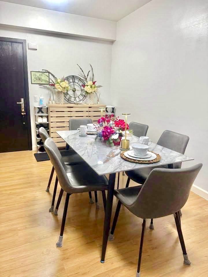 FOR RENT - 1BR in Park Triangle Residences Bgc (Category: Apartments & Condos) located in Manila. Submitted by bon.eric (Listing ID 1449826842, Image 2). Description: FOR LEASE 🏙️Park Triangle Residences ✔️ 1BR with balcony ✔️ 60 sq.m ✔️ 31st Floor ✔️ High Floor ✔️ Facing Pool ✔️ Furnished ✔️ First tenant ✅Price: ₱80,000/month 👉 Negotiable.