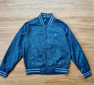 (Category: ) located in . Submitted by needforthrift (Listing ID 1449846176, Image 1). Description: .