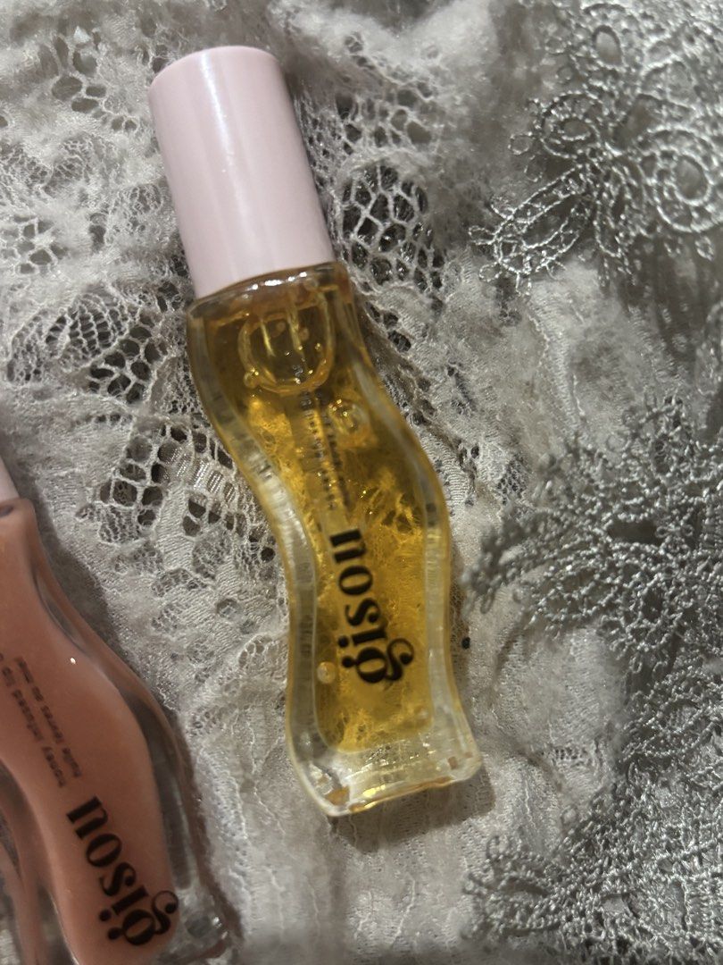 gisou lip oil (Category: Makeup) located in Quezon City. Submitted by myshop.galore (Listing ID 1449857832, Image 2). Description: .