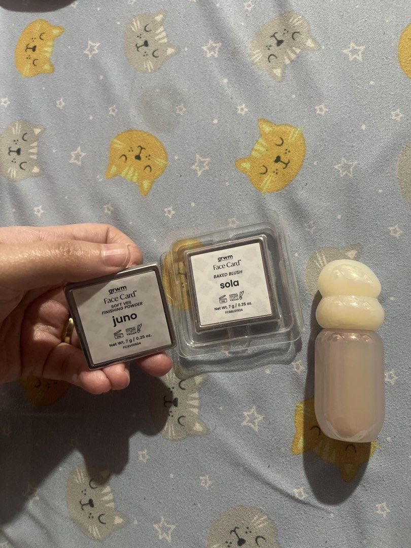 GRWM x SUNNIES TAKE ALL (Category: Makeup) located in Mandaluyong City. Submitted by swappycorner (Listing ID 1449914883, Image 2). Description: grwm in juno and sola sunnies highlighter in moonglow RFS: declutter.