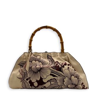 (Category: ) located in . Submitted by carousellluxury (Listing ID 1439839349, Image 1). Description: .