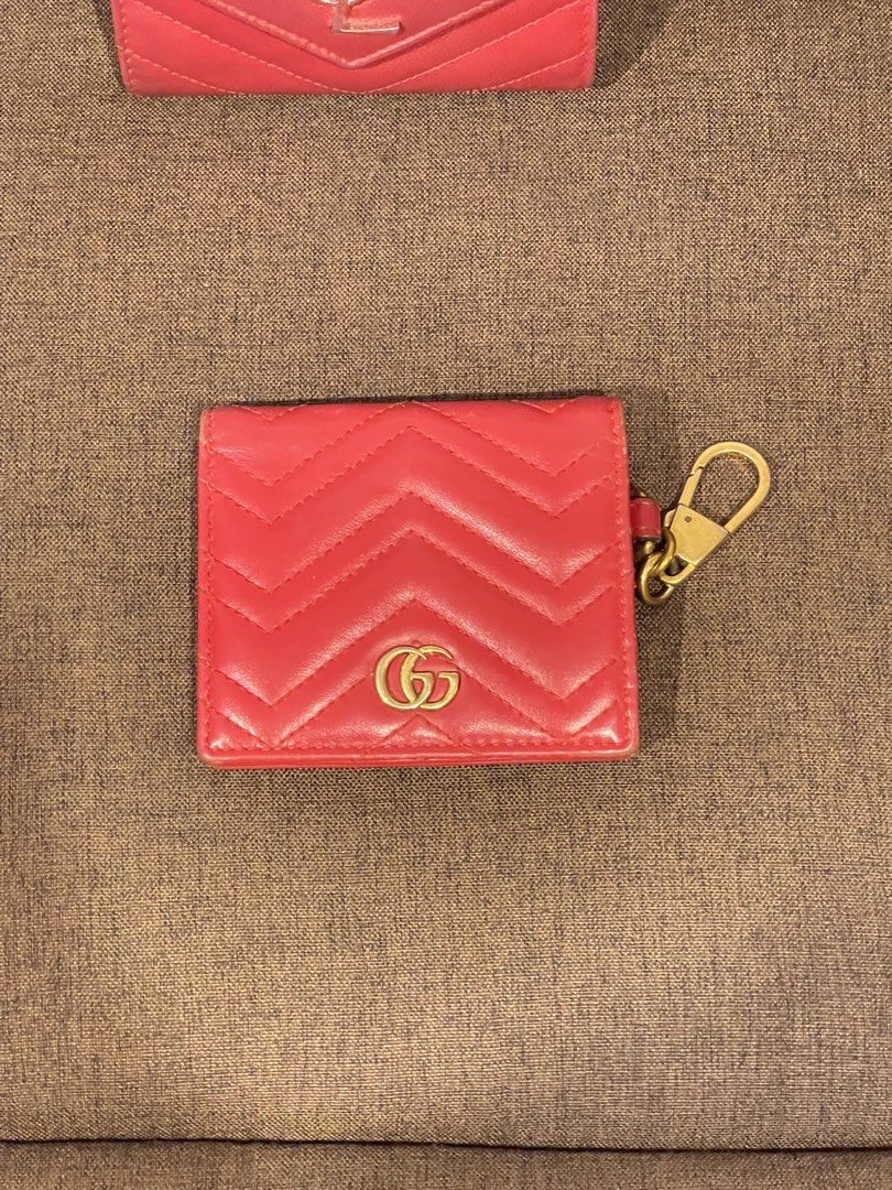 Gucci Marmont Small Wallet Red (Category: Luxury Bags & Wallets) located in Manila. Submitted by jnjsluxury (Listing ID 1449809058, Image 1). Description: - Authentic Gucci Wallet - Color: Red - Iconic GG Logo - Chevron Quilting - Snap Closure - Interior Card Slots - Gold-tone Hardware - Made in Italy - Ideal for Everyday Use Heavily used With scuffings on corners Logo tarnishing Price is slightly negotiable.