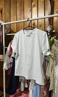 (Category: ) located in . Submitted by dainty.hercloset (Listing ID 1443864761, Image 1). Description: .