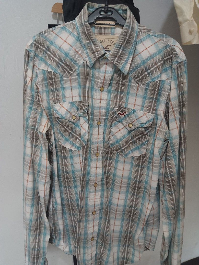 Hollister Western Shirt (Category: Tshirts & Polo Shirts ) located in Imus. Submitted by vancabrera11 (Listing ID 1449766332, Image 1). Description: FOR SALE HOLLISTER WESTERN SHIRT SIZE: MEDIUM 200.