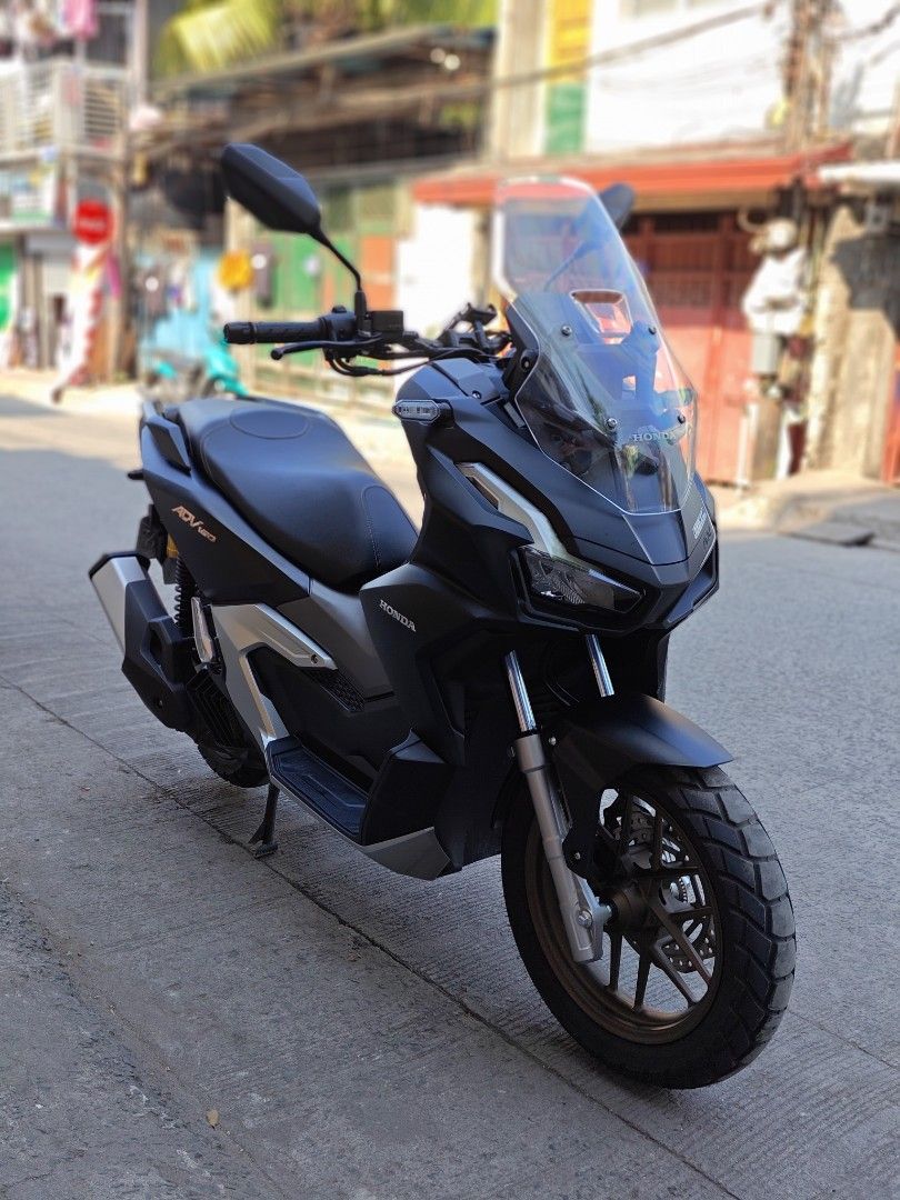 Honda ADV160 Scooter (Category: Motorbikes for Sale) located in Quezon City. Submitted by prodigy2020 (Listing ID 1449797227, Image 3). Description: ADV 160 RUNNING 730 ODO AS OF TODAY LEGIT UNLI SCAN LAST YR NABILI 2025 DI NA NGMIT MAY PLAKA NA COMPLETE PAPERS 1ST OWNER CASH BINILI 3 yrs reg REGISTERED UNTIL 2028 PARA KANG BUMILI NG BNEW NA MURA puntahan nio mismo sa bahay ko 150K nego konti lang Can pass as bnew Dare to compare BAWAL SA BUY N S