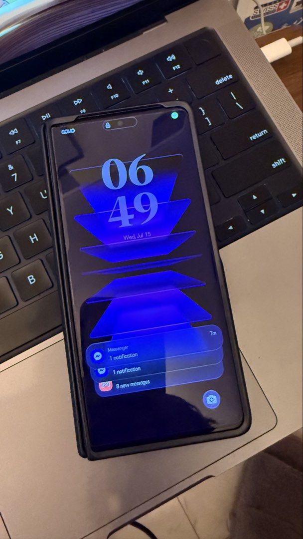 Honor Magic V3 Global (Category: Android Others) located in Valenzuela. Submitted by Bitbyjay (Listing ID 1449858806, Image 2). Description: For sale Honor Magic V3 512gb Global No issues No history of repair With charger With screen protector.