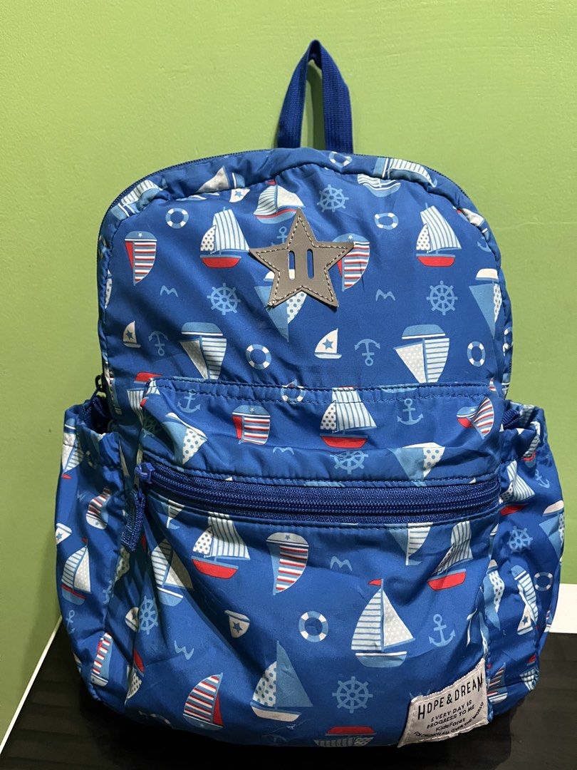 HOPE & DREAM BOY KIDS BACKPACK (Category: Diaper Bags & Wetbags) located in Antipolo. Submitted by marcoandpaolomerchandise (Listing ID 1449843823, Image 2). Description: HOPE & DREAM KIDS BACKPACK 🎒 LIKE NEW CONDITION WITH WASHTAG Adjustable Strap Minimal Issue : Last photo covered na po for Name Details, pwede naman alisin nalang po. FROM JAPAN 🇯🇵 Ganda ng Quality nito.