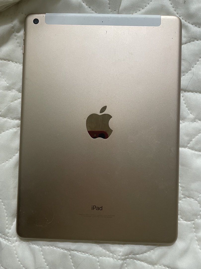 iPad第五代 32GB （分類：平板電腦 - iPad）位於 Hong Kong。 由 aaaaa1189 提交（商品編號 1449825155，圖片 1）。簡介： iPad第五代 32GB。