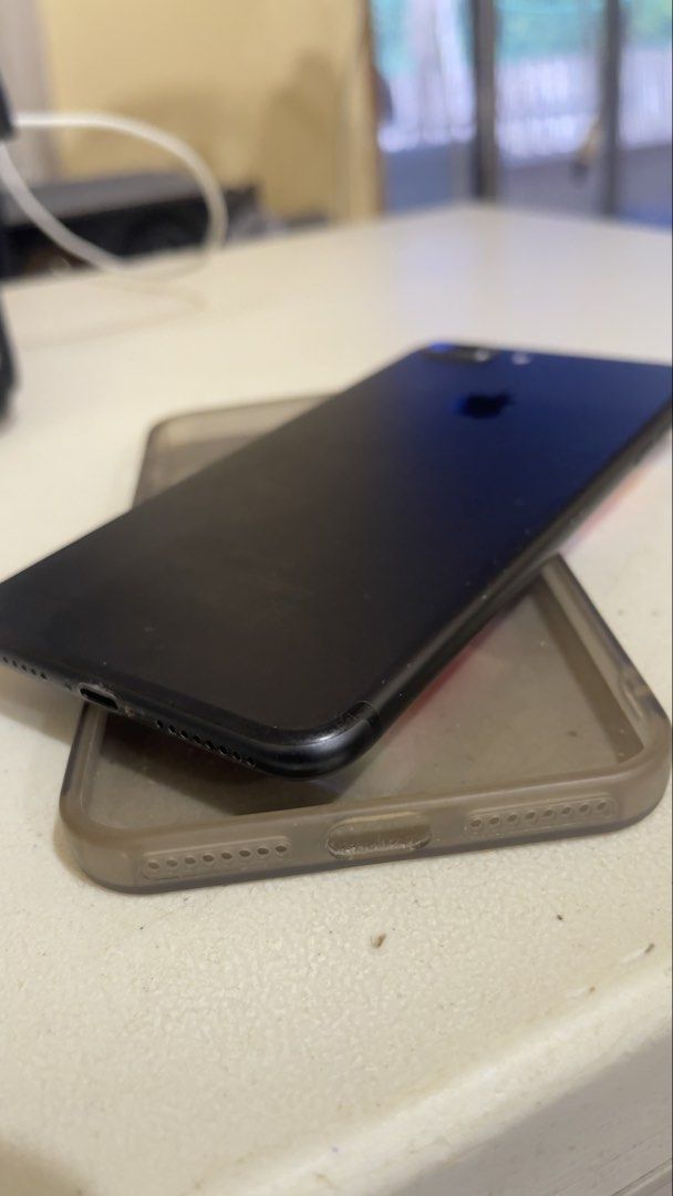 iPhone 7 Plus (Category: iPhone 7 Series) located in Balagtas. Submitted by afsillano (Listing ID 1449917722, Image 3). Description: Selling my preloved iPhone 7 Plus. In good condition Honest issue: Mute button at the side not working and lines below the screen as seen in uploaded images.