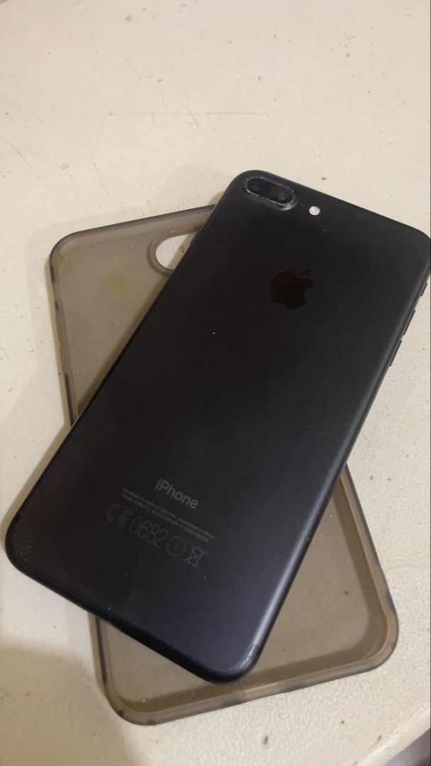 iPhone 7 Plus (Category: iPhone 7 Series) located in Balagtas. Submitted by afsillano (Listing ID 1449917722, Image 2). Description: Selling my preloved iPhone 7 Plus. In good condition Honest issue: Mute button at the side not working and lines below the screen as seen in uploaded images.