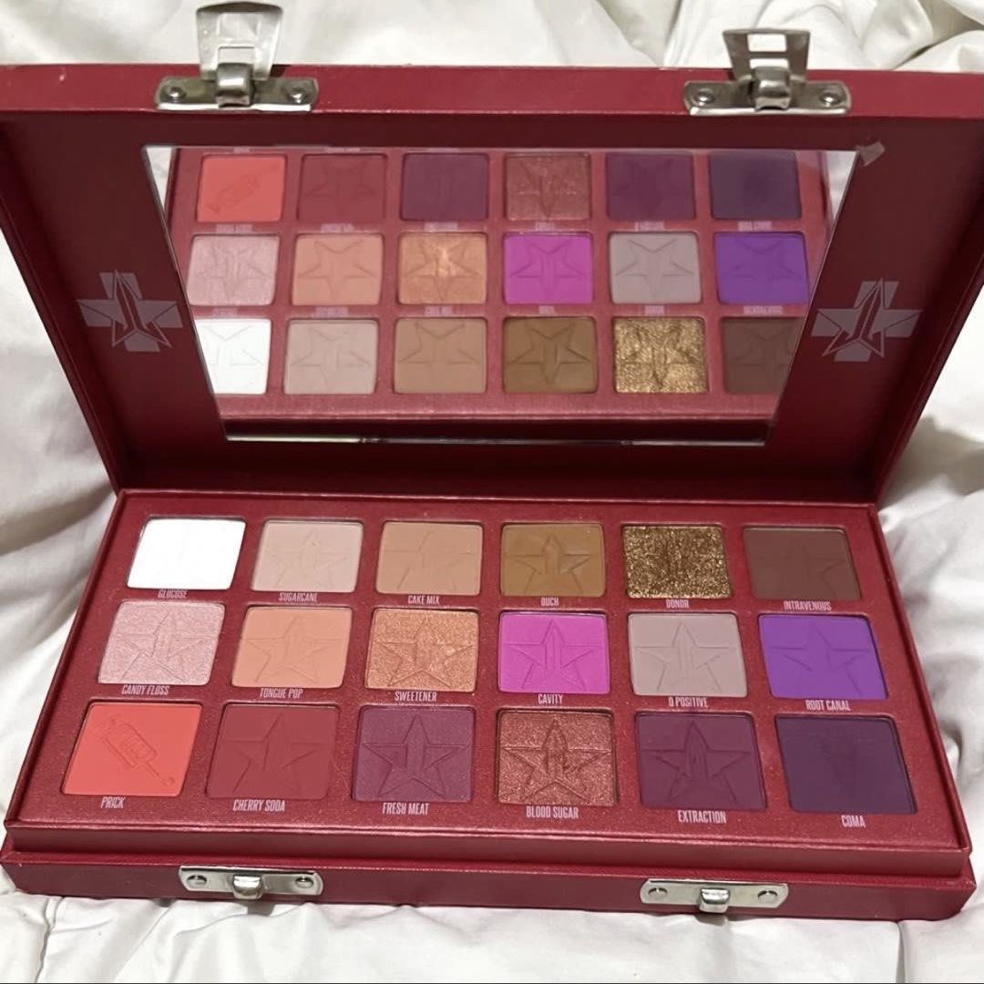 jeffree star blood sugar palette (Category: Makeup) located in Manila. Submitted by preloveby.za (Listing ID 1449751454, Image 2). Description: .