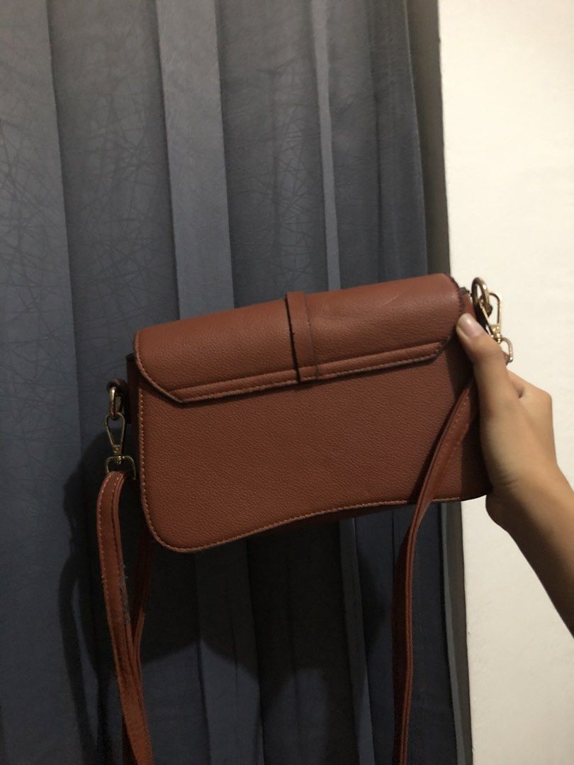 JIELSHI BELVINA TAS IMPORT (Kategori: Tas & Dompet Wanita) berada di Tulungagung. Dikirim oleh mayyowear (ID iklan 1449922399, Gambar 3). Deskripsi: BISA NEGO TIPIS YA 🫰🏻 (free 1 tas random).