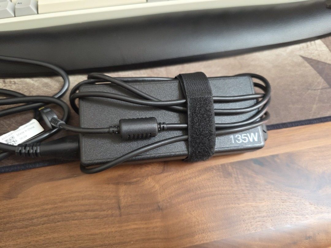 Lenovo 135W Laptop Charger Adapter