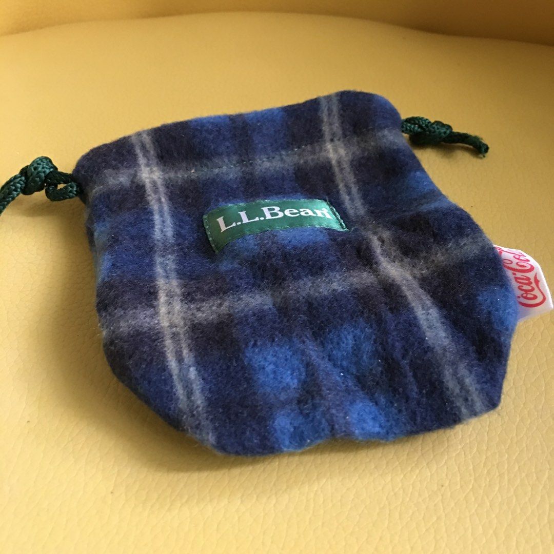 LL Bean x Coca-Cola Draw String Fleece Pouch (Category: Everything Else Others) located in Tarlac. Submitted by greatfindstrlc (Listing ID 1449799844, Image 3). Description: Fleece pouch to cover bottled drinks or cans..