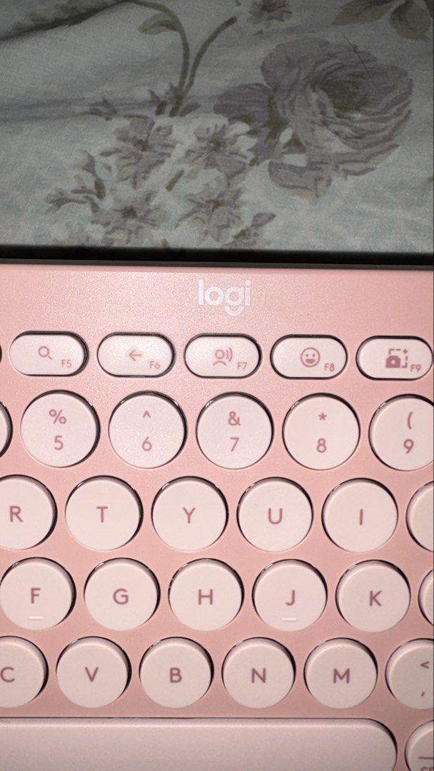 Logitech Pebble 2 Slim Keyboard and Mouse Combo - Rose Pink (Category: Computer Keyboard) located in Cagayan de Oro. Submitted by alexpelliarmus (Listing ID 1449891226, Image 2). Description: - Adorable Rose Pink color - Wireless connectivity - Multiple device pairing (up to 3 devices) - Ideal for everyday use or adding desk flair - Both items in good working condition - Keyboard features unique round keys - Mouse is compact and ergonomically des