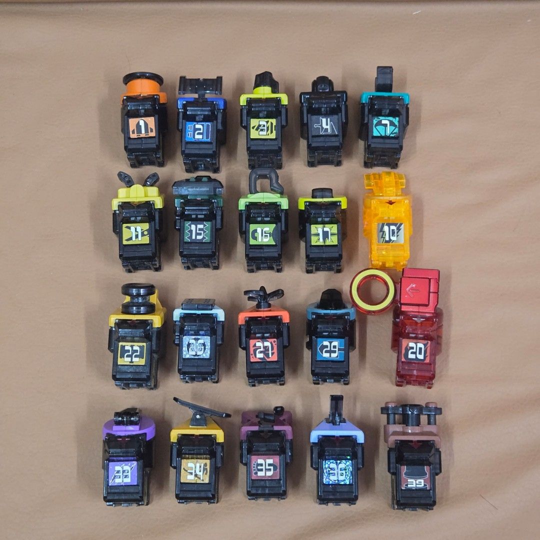 Kamen Rider Fourze Astroswitch Set (Category: Toys & Games) located in Klang. Submitted by aresfire (Listing ID 1449777588, Image 1). Description: - Lot of 20 Kamen Rider Fourze Astroswitch - Numbered from 1 to 39 (some numbers are missing) - All items included are shown in the photos - Feel free to ask any questions - Price: RM40.