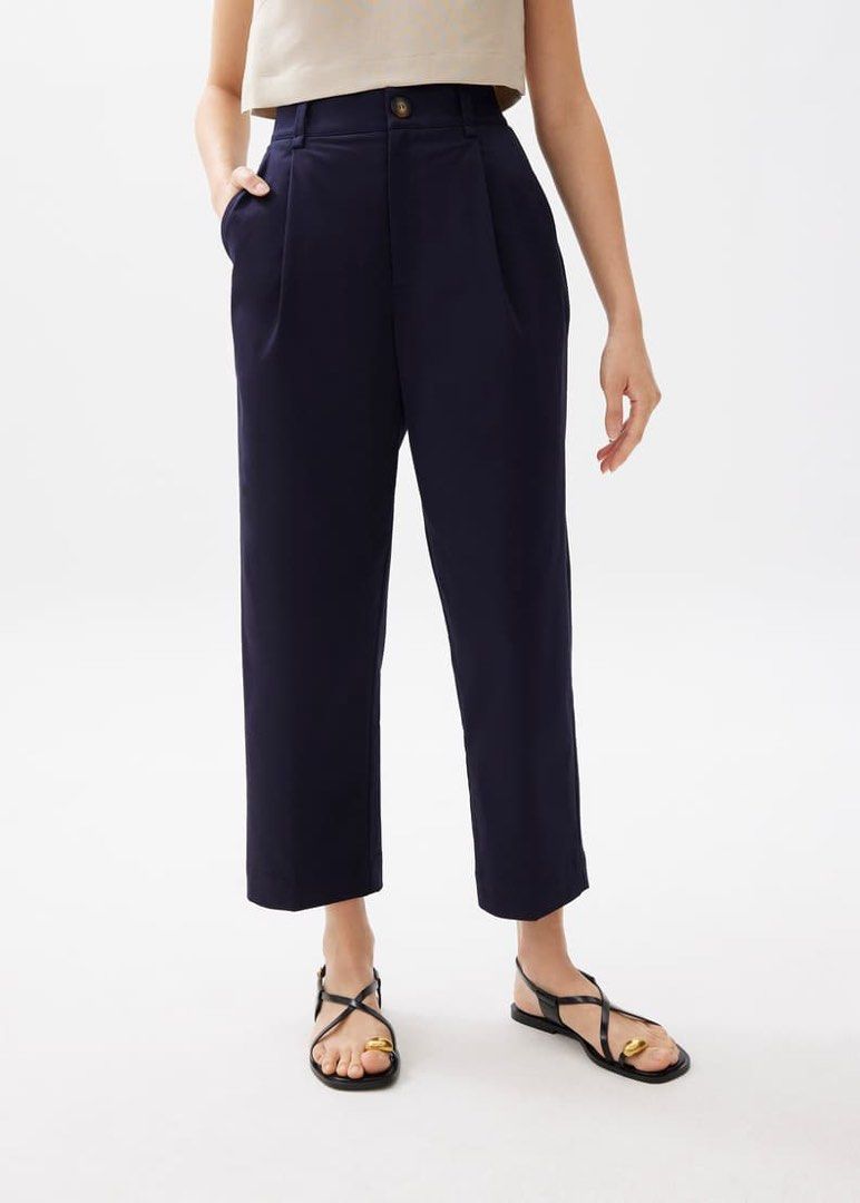 Love Bonito Cotton Chino Pants (Category: Other Bottoms) located in Malabon City. Submitted by k_mby (Listing ID 1449852831, Image 3). Description: Jin Elastic Cotton Chino Pants from Love, Bonito in navy blue, featuring a timeless peg leg silhouette and functional pockets. Still in very good condition. Size 26 waist..