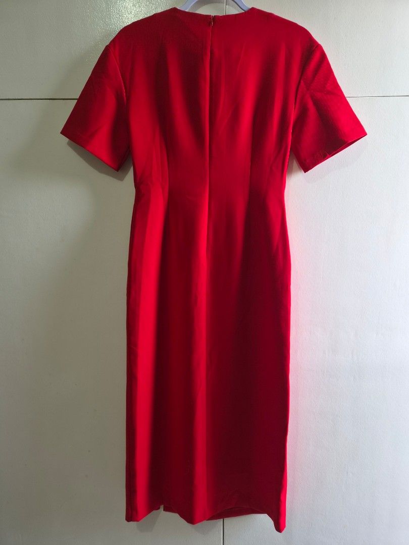 Love Bonito Dress (Category: Dresses) located in Paranaque City. Submitted by regf_01 (Listing ID 1449827031, Image 2). Description: brand new small size with pockets perfect for weddings and formal events selling it as no longer need bought it for P3k at Powerplant Mall.