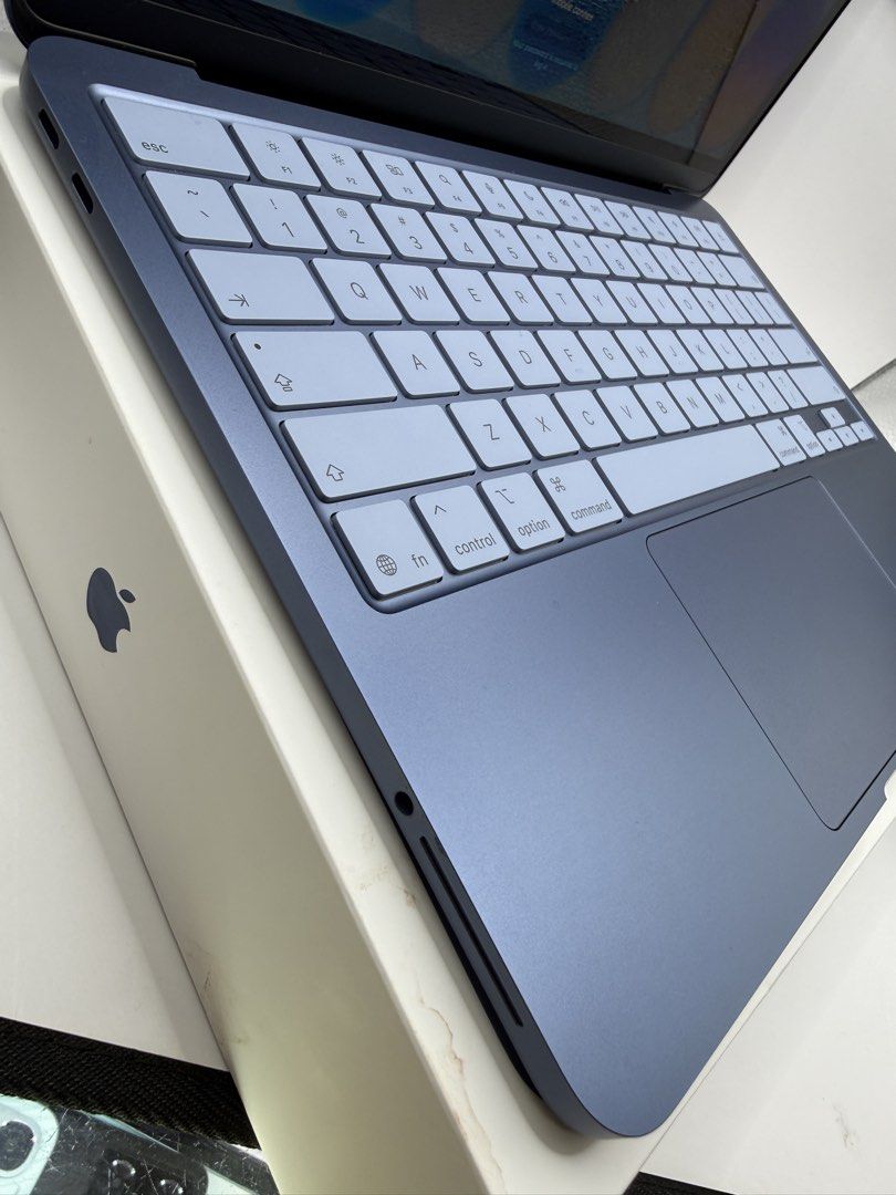 MacBook Neo 256gb509852940407951362