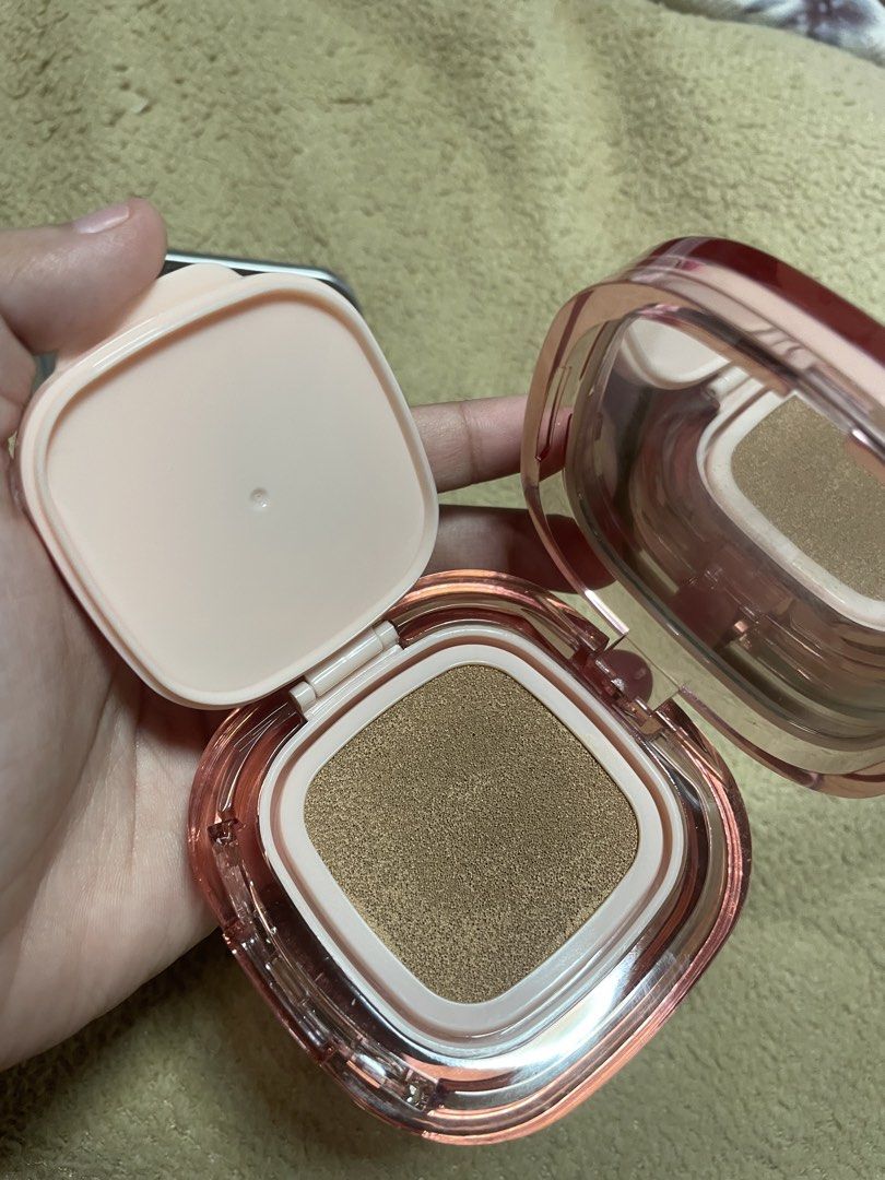 Makeup Bundle (Chuchu, Colourette, Issy) (Category: Makeup) located in Makati City. Submitted by keyyychan (Listing ID 1449793823, Image 3). Description: -Never Been Used (only the issy glitter eyeshadow (nymph) -Chuchu Beauty Cushion (Shade: Wafer) -I prefer foundation rather than cushion so i never used it. -Issy Eyeshadow Pallete (Customized) -Orchid -Aubergine -Nymph -Showgirl -Colourette Matte Lipstick (Gossip) .