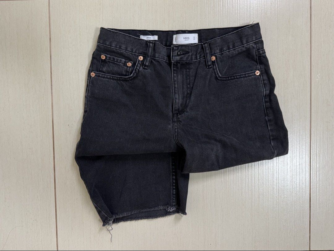 Mango Black Denim Cut Off Shorts (Category: Shorts) located in San Fernando. Submitted by khdzn (Listing ID 1449902893, Image 1). Description: • black denim shorts • cut-off hem with frayed edges, mid-rise fit .