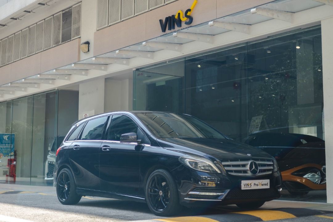 Mercedes-Benz B-Class B180 (COE till 04/2029) Auto (Category: Used Cars) located in Singapore. Submitted by vinsautogroup (Listing ID 1449815299, Image 1). Description: Consignment Unit Vehicle Features: 1.4L turbocharged engine, 7G-DCT (a) 128 Bhp, 43l fuel tank, 455l boot capacity, keyless entry/go, front electric seats with memory. Accessories: 10.25" MBUX, CarPlay, Android Auto. Keyless entry, leather seat, ambient light. Dual electric and me