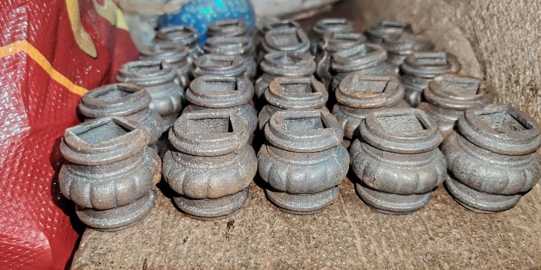 Metal cast iron baluster railing stair decor (Category: Construction & Building Materials) located in Caloocan City. Submitted by zenmountain-d8b1c0 (Listing ID 1449765666, Image 2). Description: .