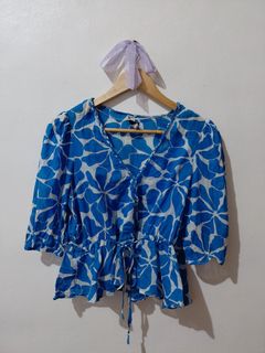 (Category: ) located in . Submitted by wornwardrobe (Listing ID 1449793826, Image 1). Description: .