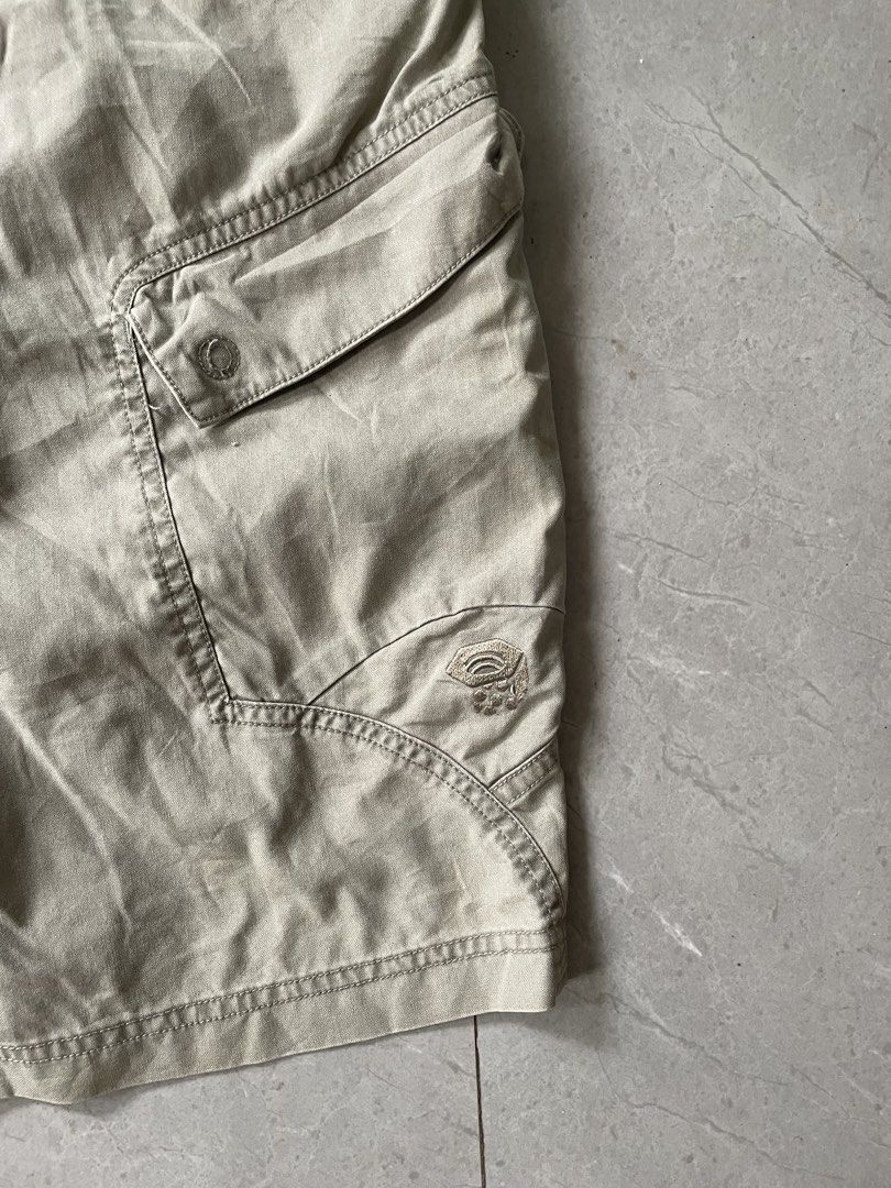 mountain hardware (Category: Shorts) located in Bayawan. Submitted by rustythirdyy (Listing ID 1449911793, Image 2). Description: .