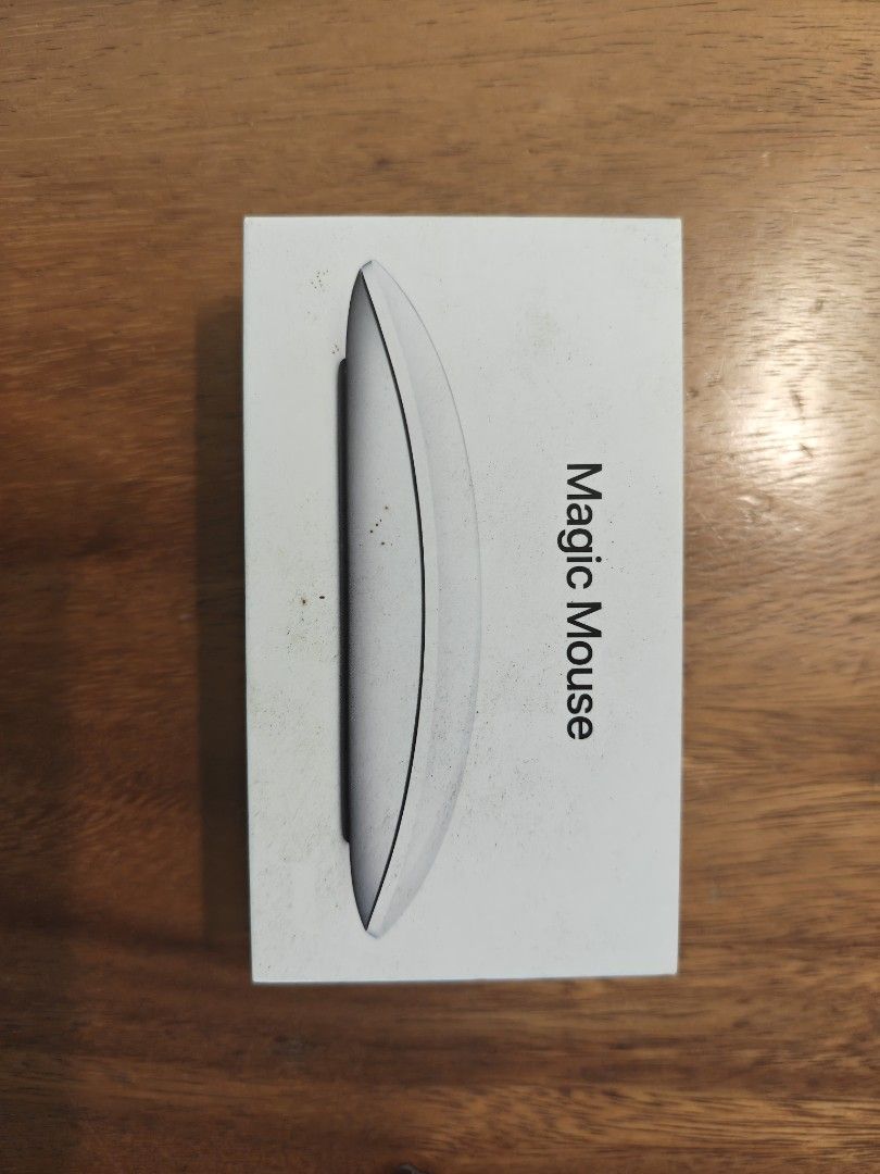 [MOVE OUT SALE] Apple Magic Mouse 2 (with original box & cable)