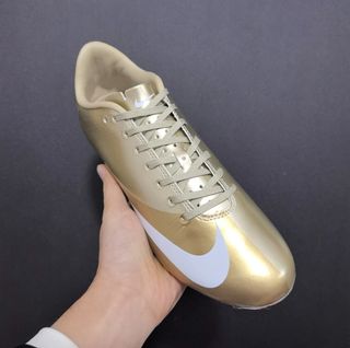(Category: ) located in . Submitted by stridesupplysg (Listing ID 1449930410, Image 1). Description: .