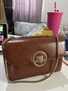(Kategori: ) berada di . Dikirim oleh clueless.os (ID iklan 1449782581, Gambar 1). Deskripsi: .